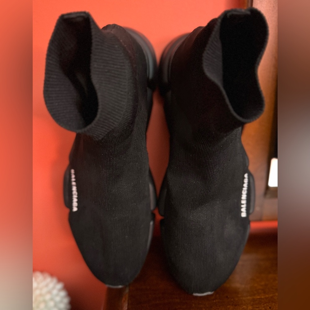 Balenciaga Men’s recycled knit sneaker size 10 New worth $1k selling for $650 - Picture 3 of 6